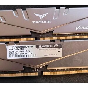 TEAMGROUP T-FORCE VULCAN Z 16GB DDR4-3200 CL16 RAM KIT GREY